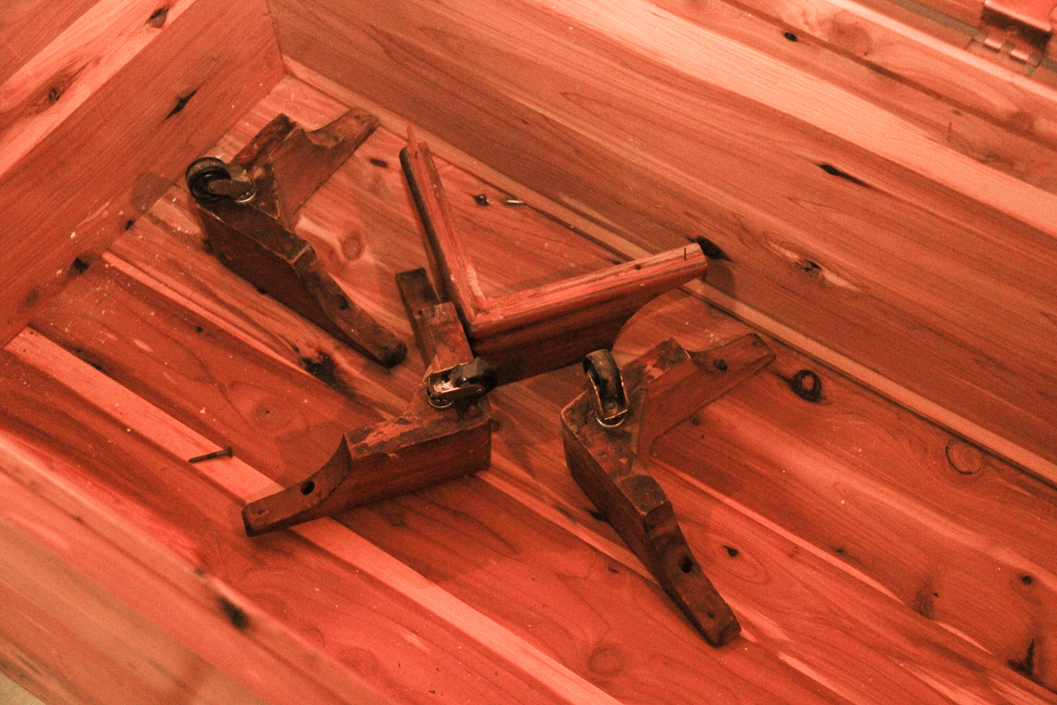 Cedar Chest with Wheels EBTH